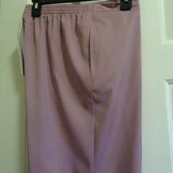 Alfred Dunner Size 10 M Lavender Pants-NEW - Picture 3 of 8